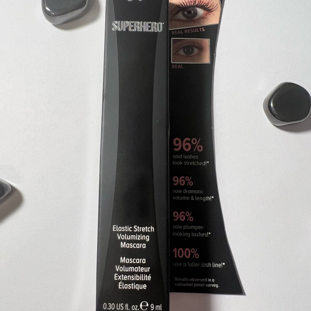 Elastic Stretch Volumizing Mascara - Black